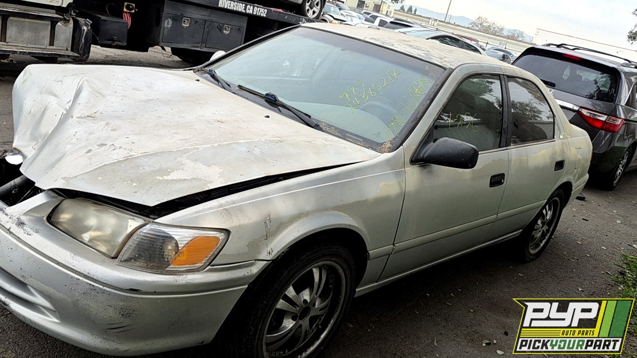 2000 TOYOTA CAMRY partes disponibles