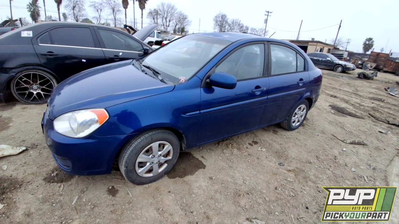 2011 HYUNDAI ACCENT partes disponibles