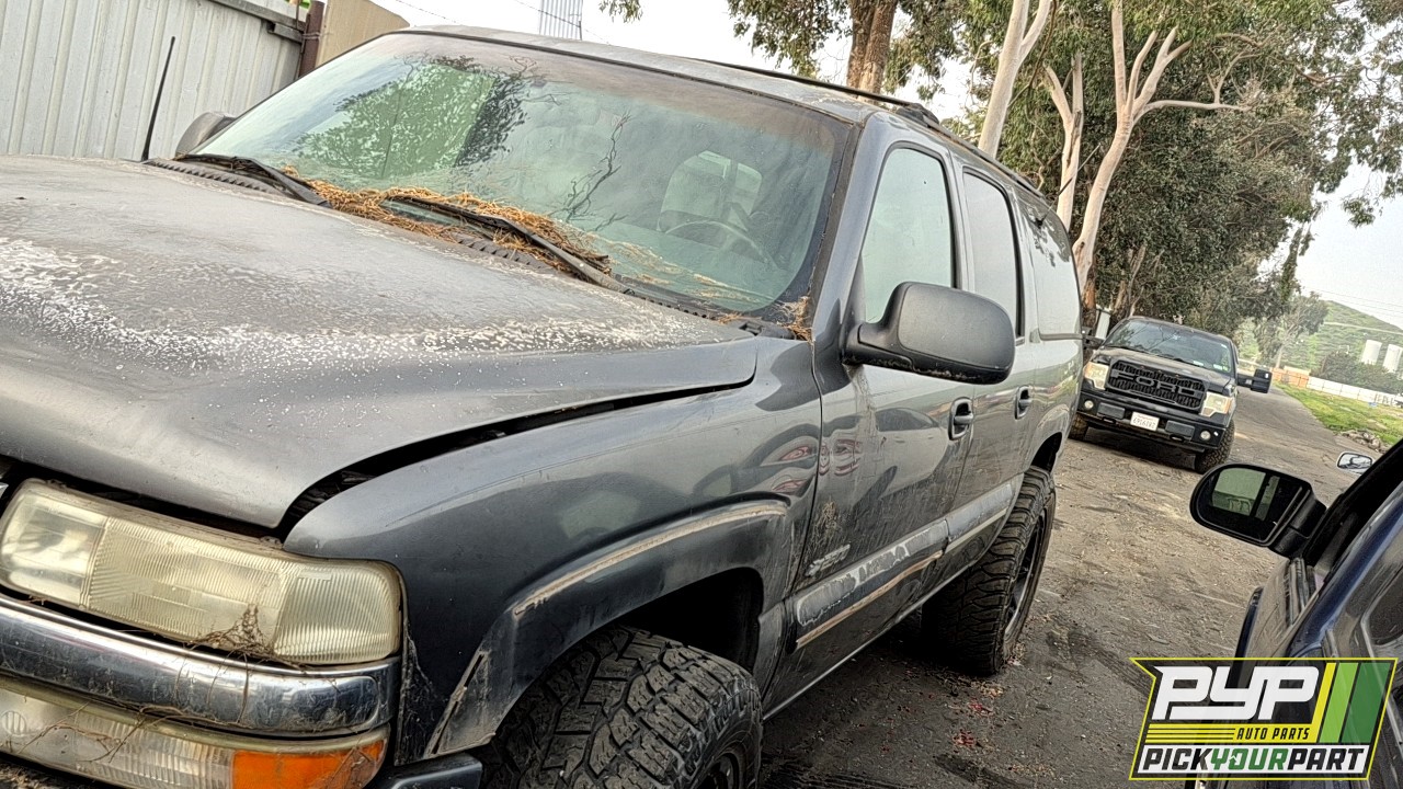 2001 CHEVROLET SUBURBAN 2500 available for parts
