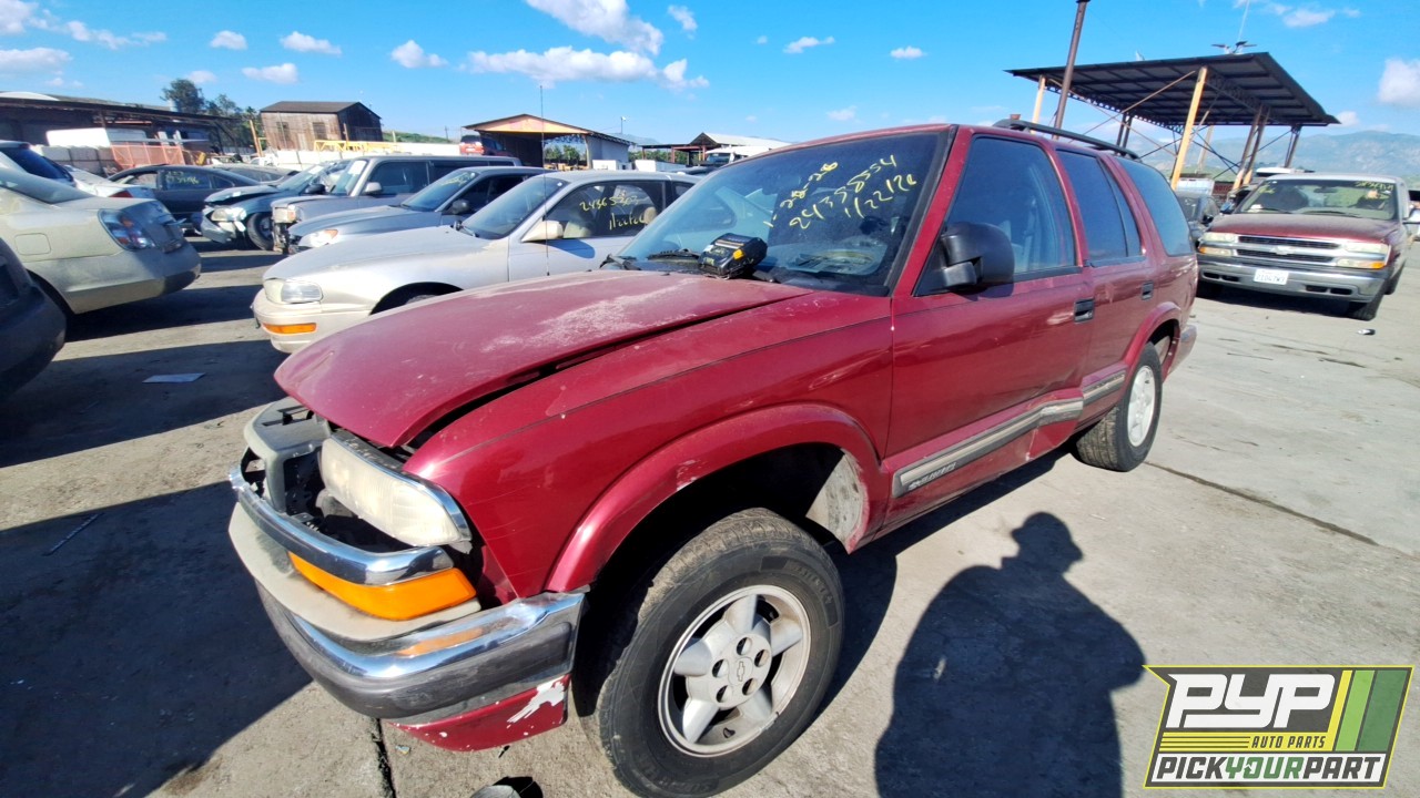 2000 CHEVROLET BLAZER available for parts