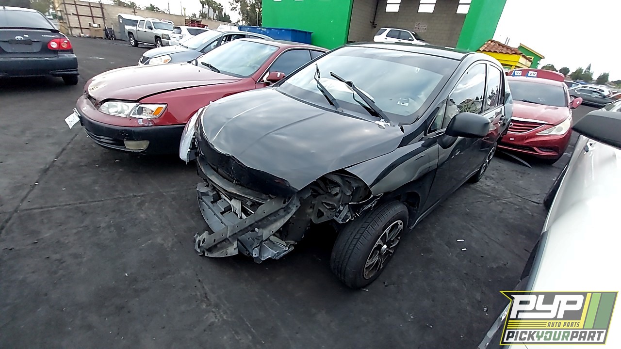 2011 NISSAN VERSA partes disponibles