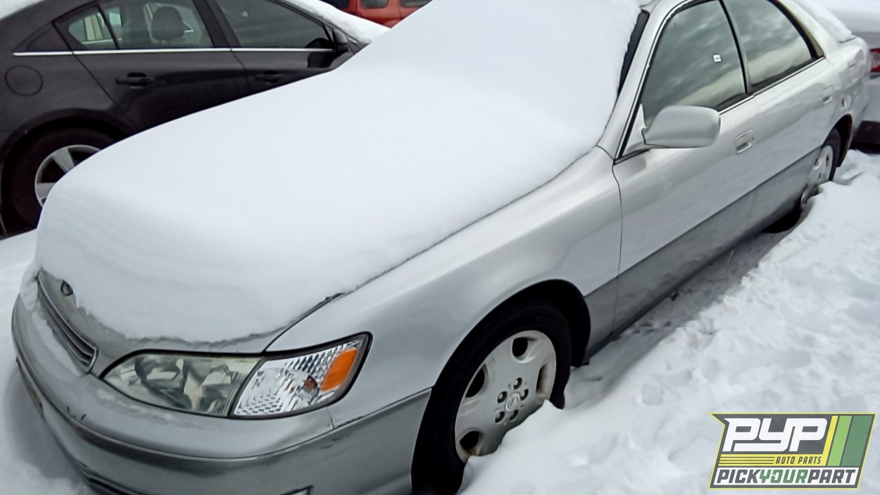 2000 LEXUS ES300 partes disponibles