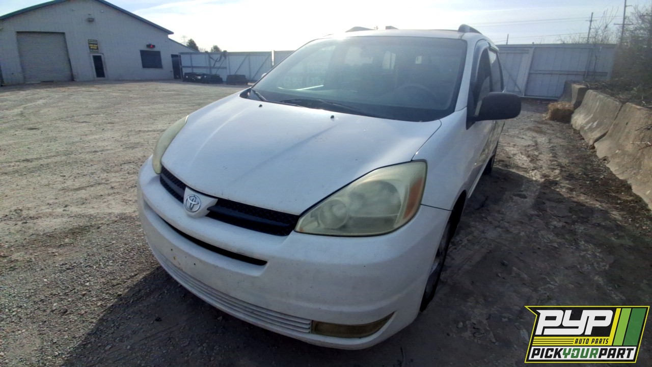 2004 TOYOTA SIENNA available for parts