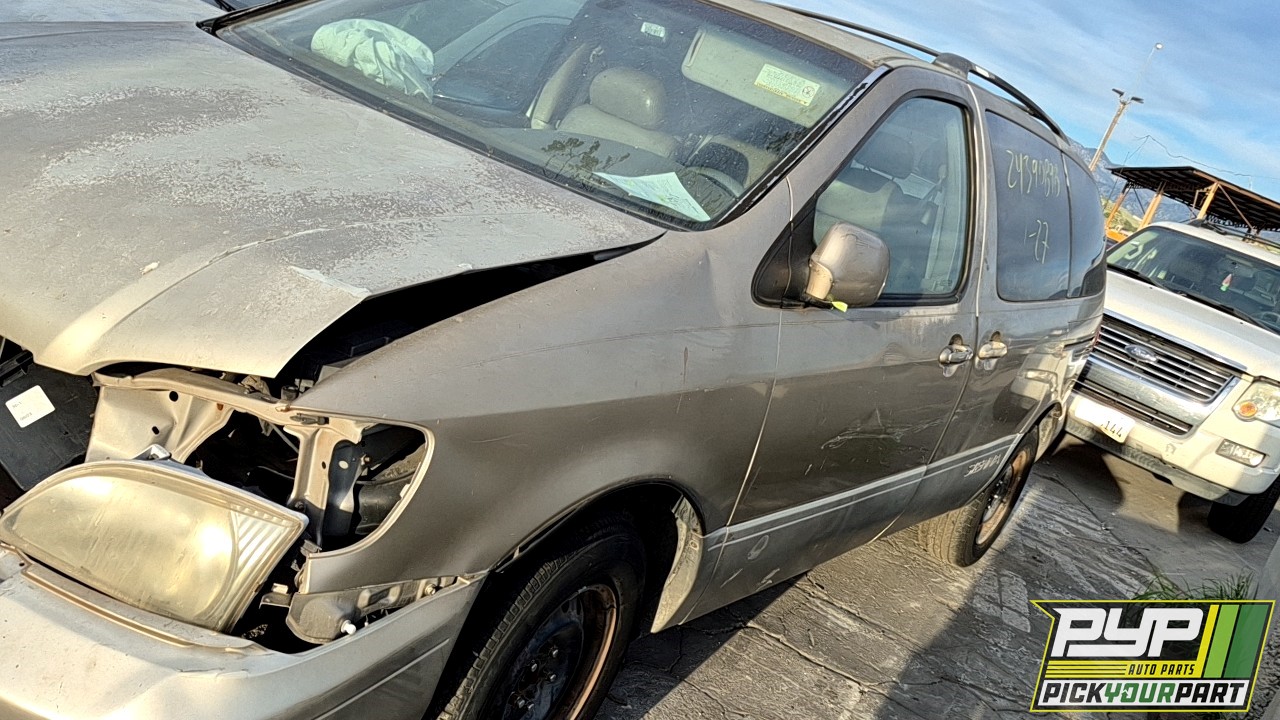 2001 TOYOTA SIENNA partes disponibles