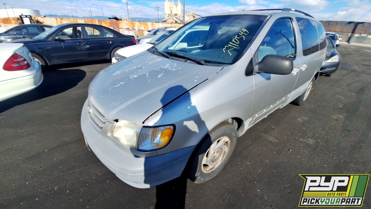2001 TOYOTA SIENNA partes disponibles