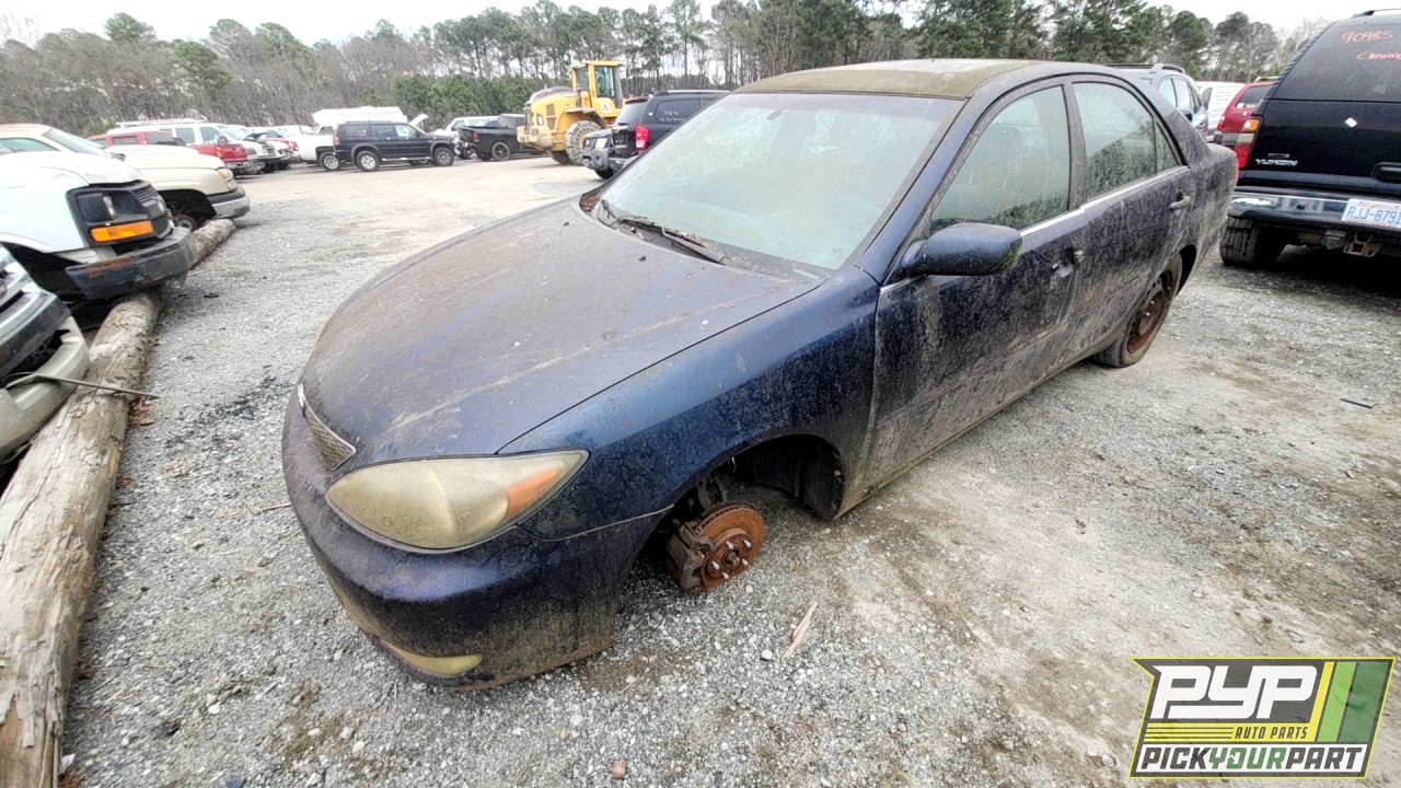 2004 TOYOTA CAMRY partes disponibles
