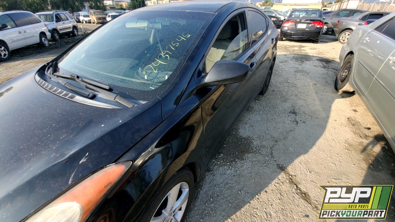 2013 HYUNDAI ELANTRA partes disponibles