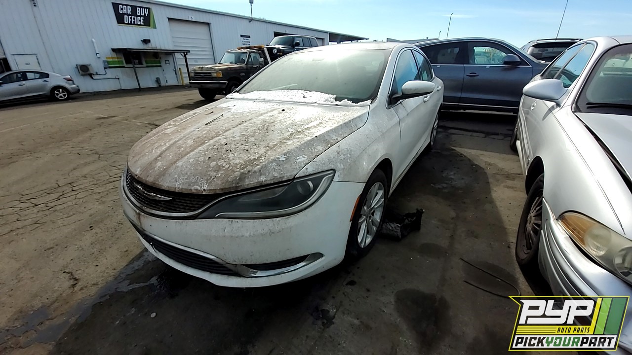 2015 CHRYSLER 200 partes disponibles
