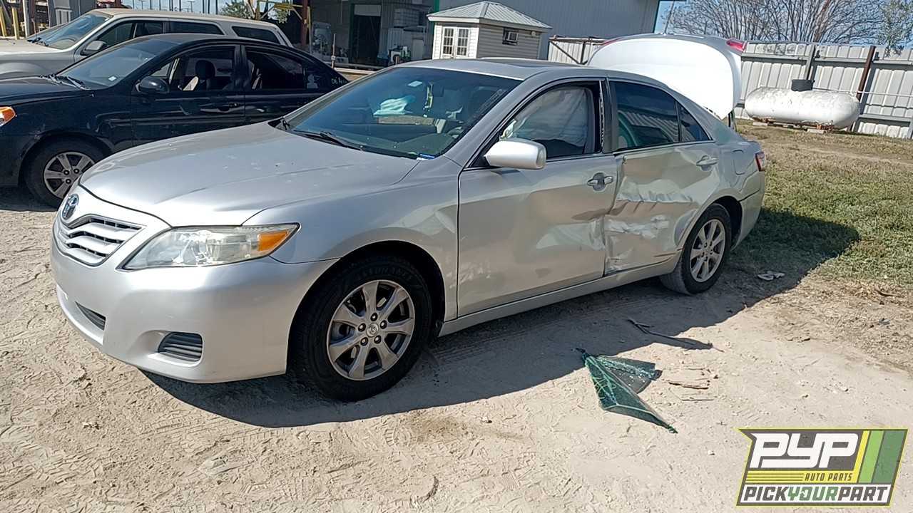 2011 TOYOTA CAMRY partes disponibles