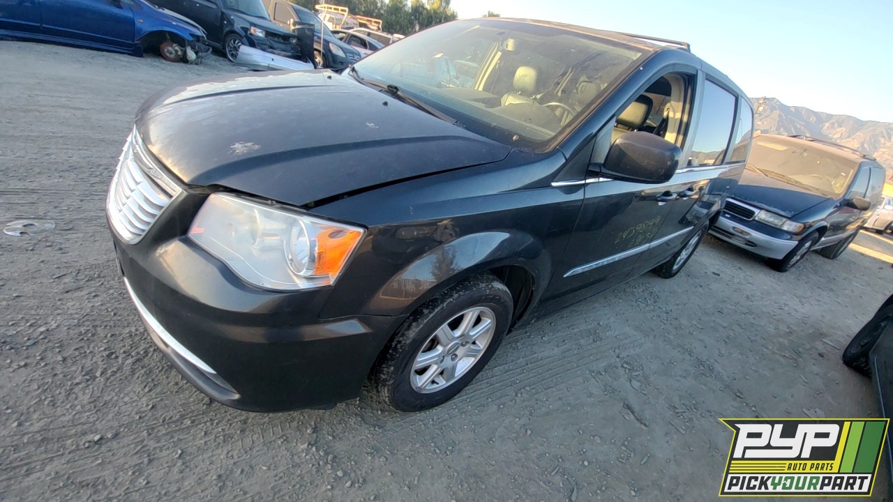 2012 CHRYSLER TOWN & COUNTRY partes disponibles