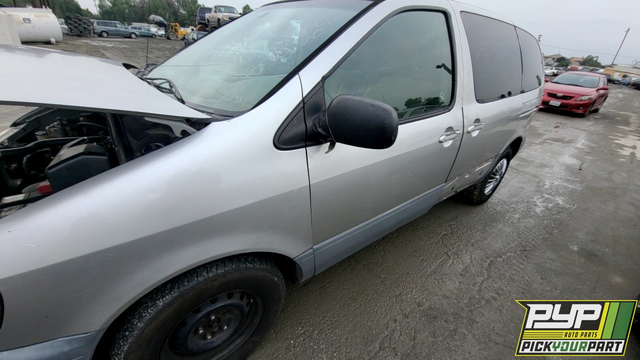 2001 TOYOTA SIENNA available for parts