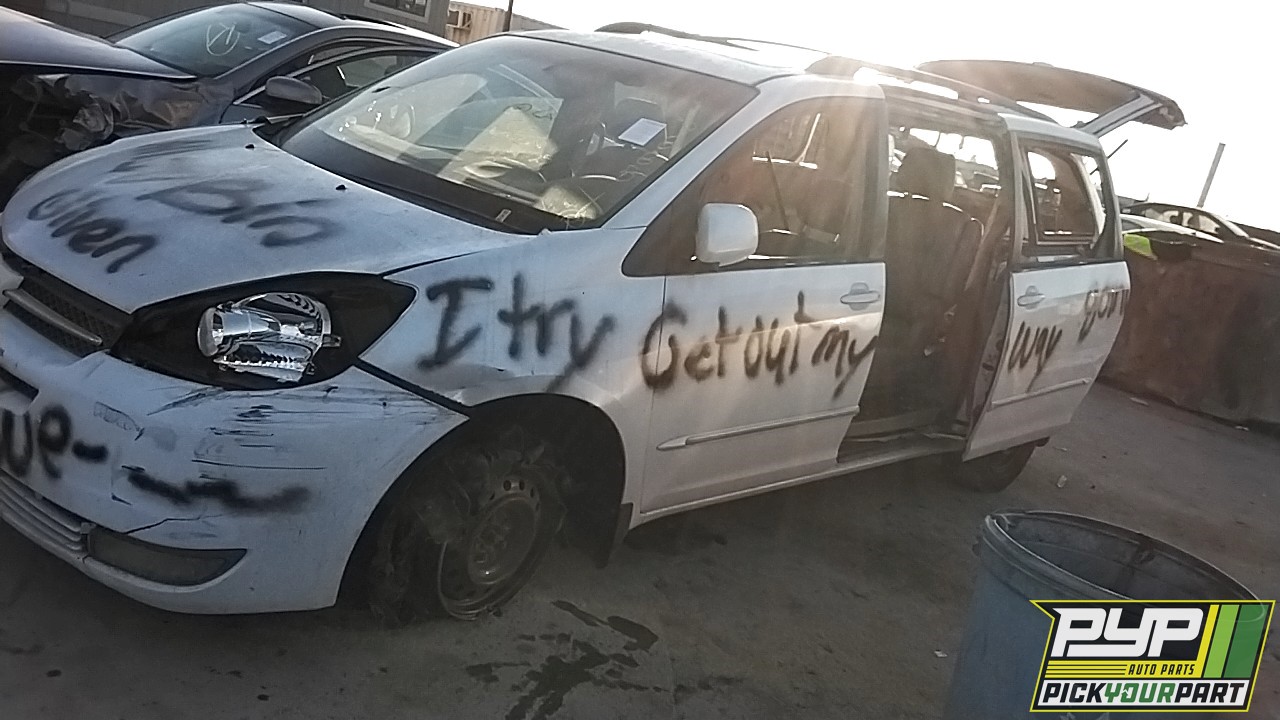 2004 TOYOTA SIENNA available for parts
