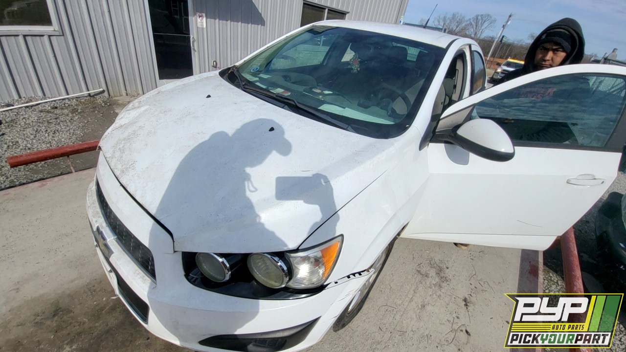 2013 CHEVROLET SONIC partes disponibles