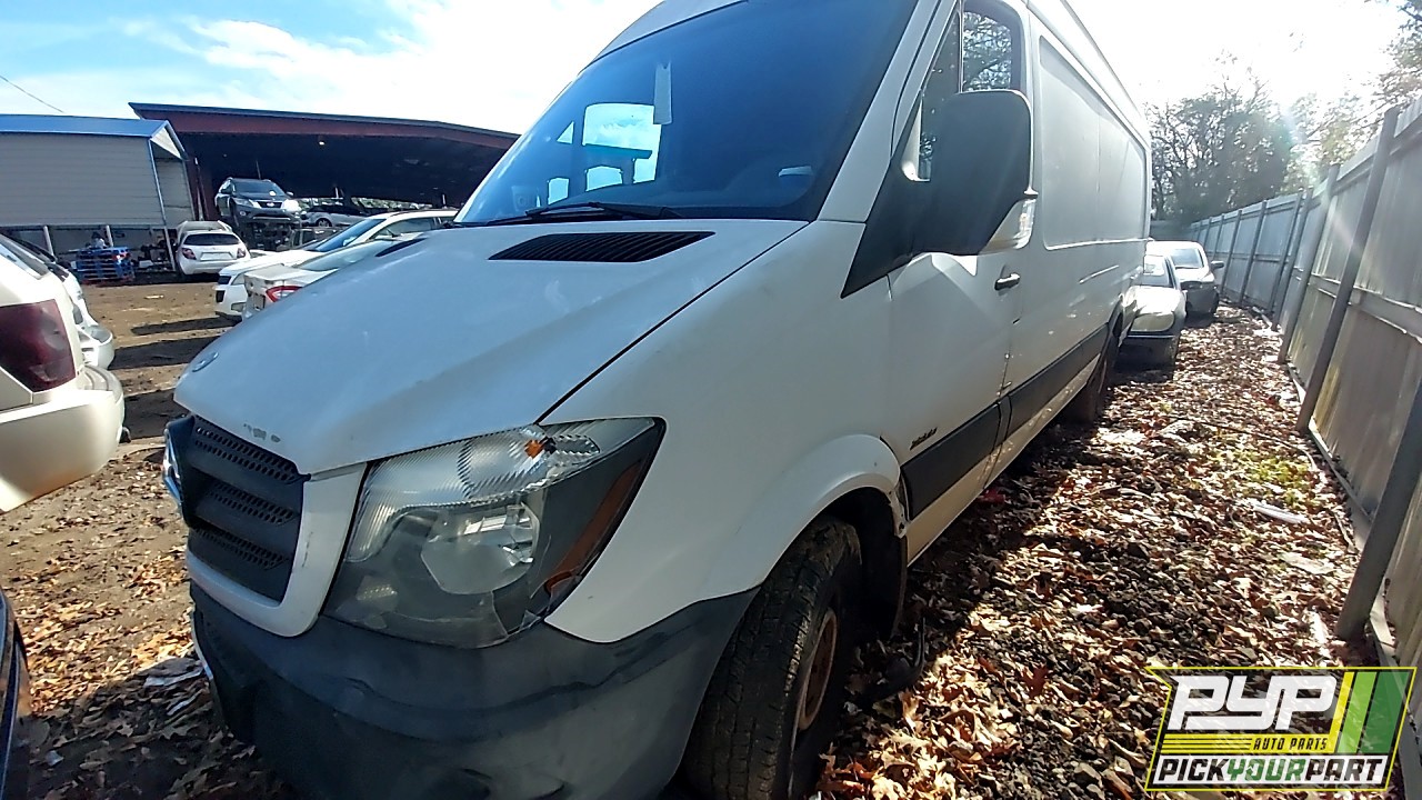 2015 MERCEDES-BENZ SPRINTER 2500 partes disponibles