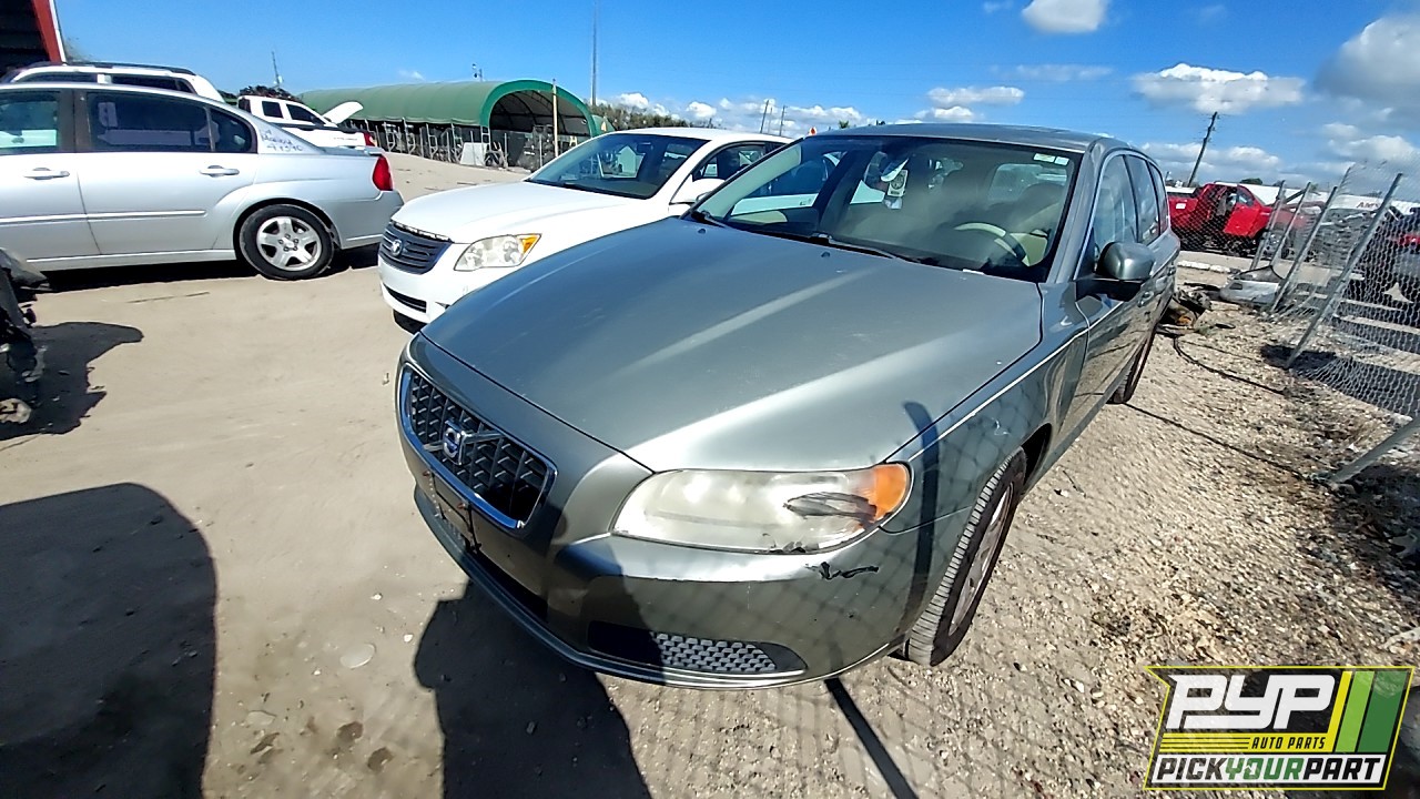 2008 VOLVO V70 available for parts