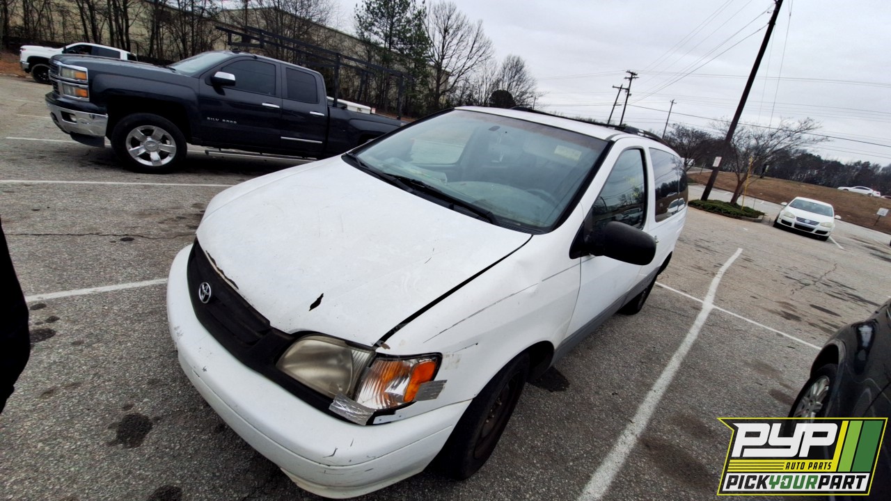 2002 TOYOTA SIENNA partes disponibles