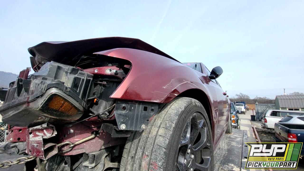 2019 CHRYSLER 300 partes disponibles