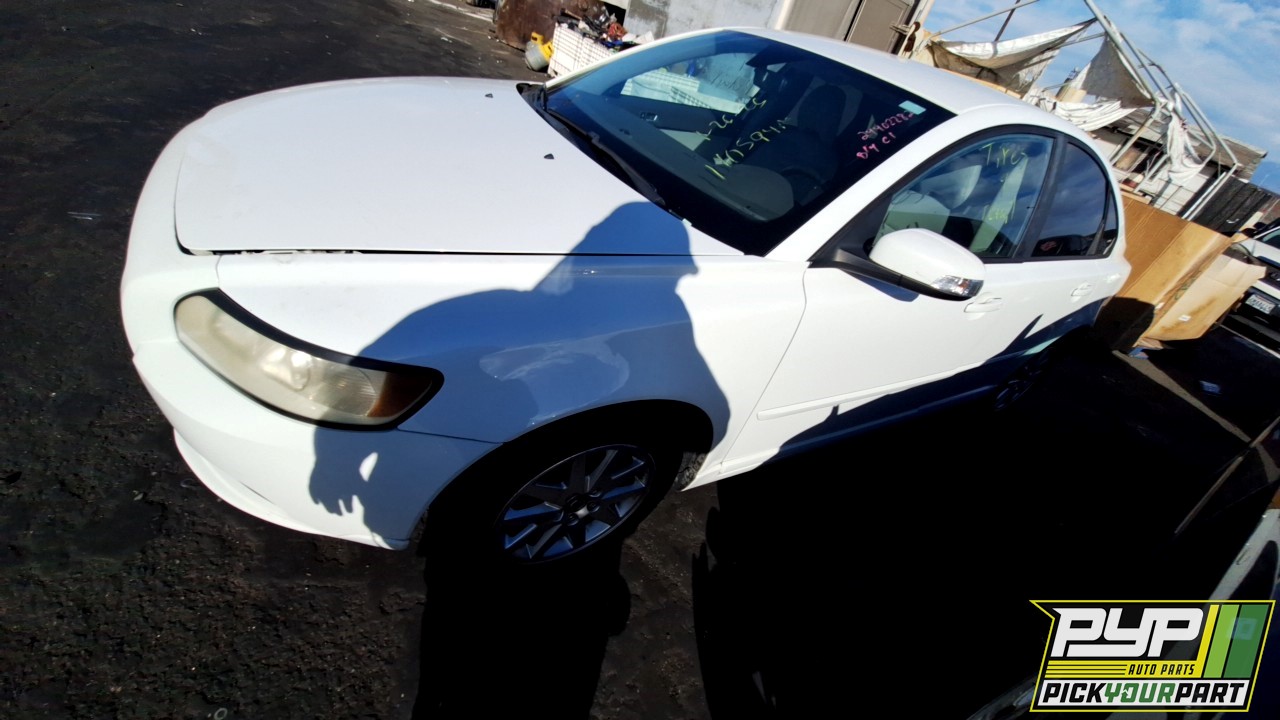 2008 VOLVO S40 partes disponibles