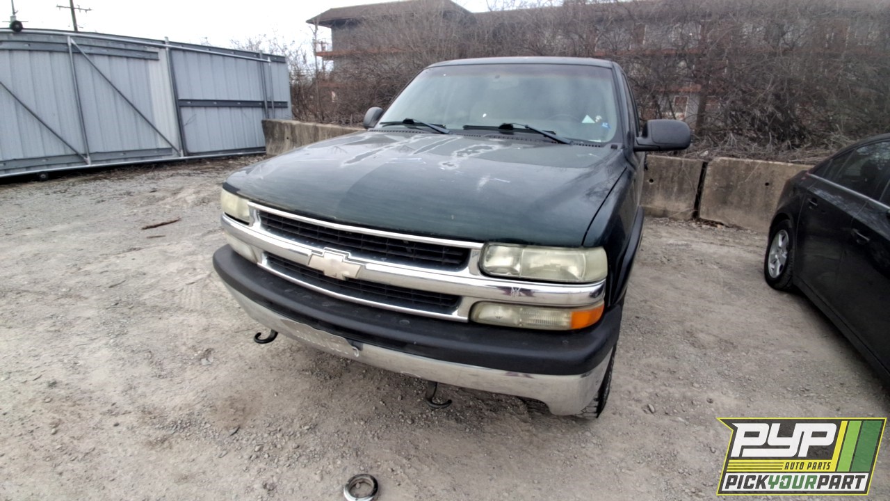 2003 CHEVROLET SUBURBAN 1500 partes disponibles