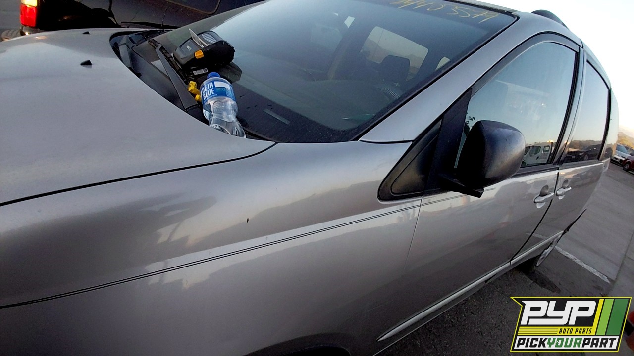 2005 TOYOTA SIENNA partes disponibles