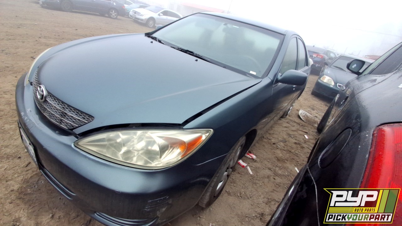 2004 TOYOTA CAMRY partes disponibles