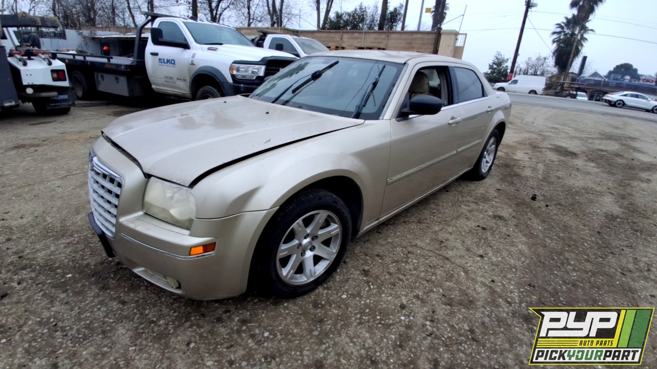 2006 CHRYSLER 300 available for parts