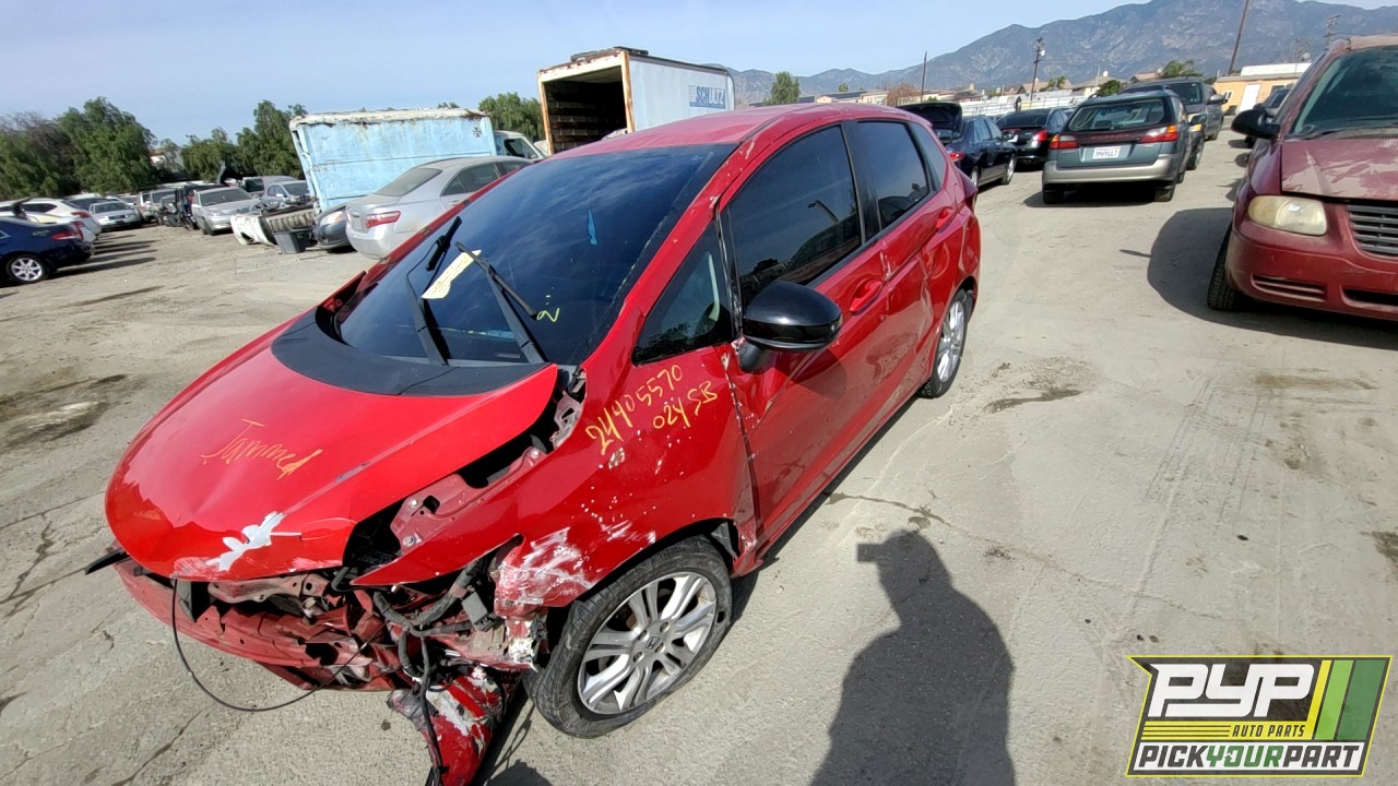 2015 HONDA FIT partes disponibles