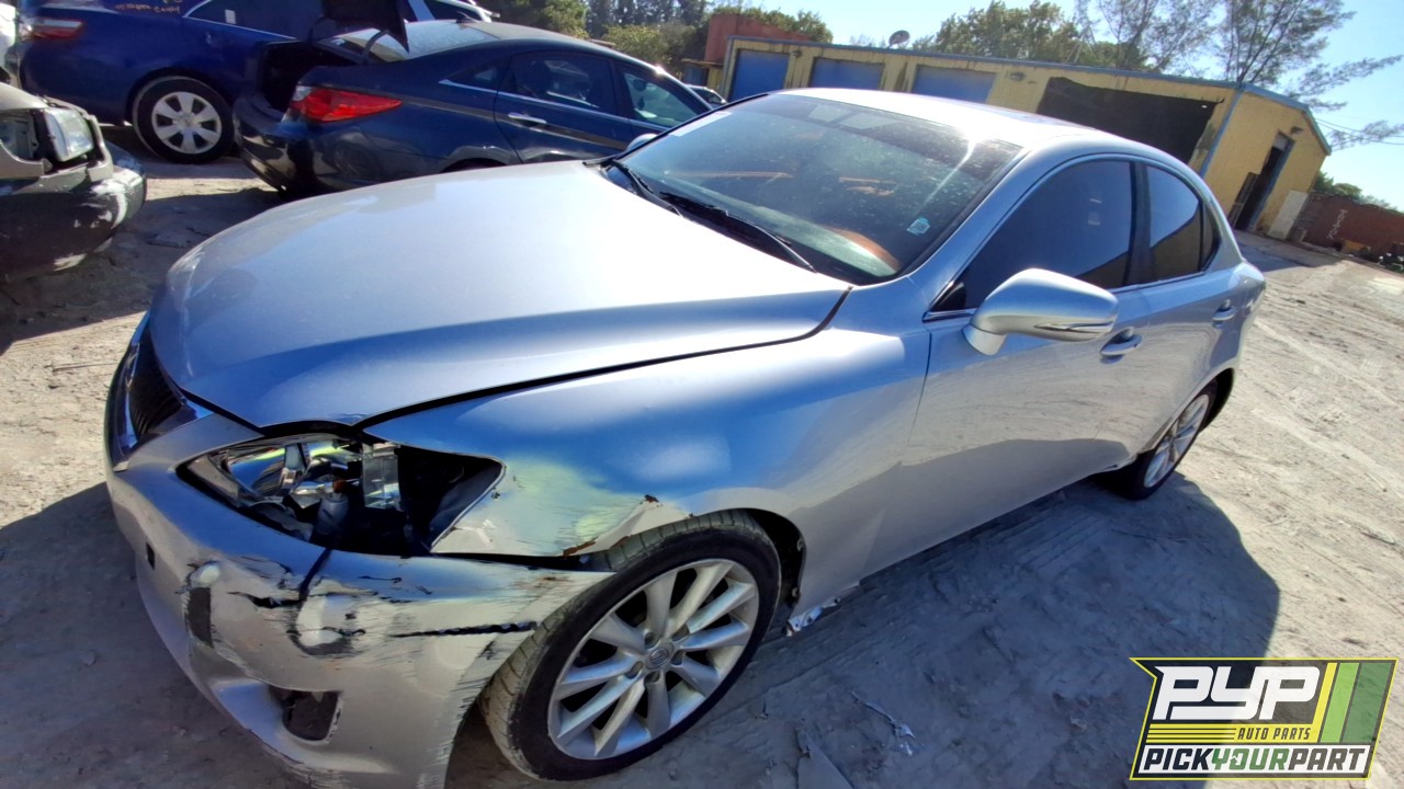 2010 LEXUS IS 250 partes disponibles