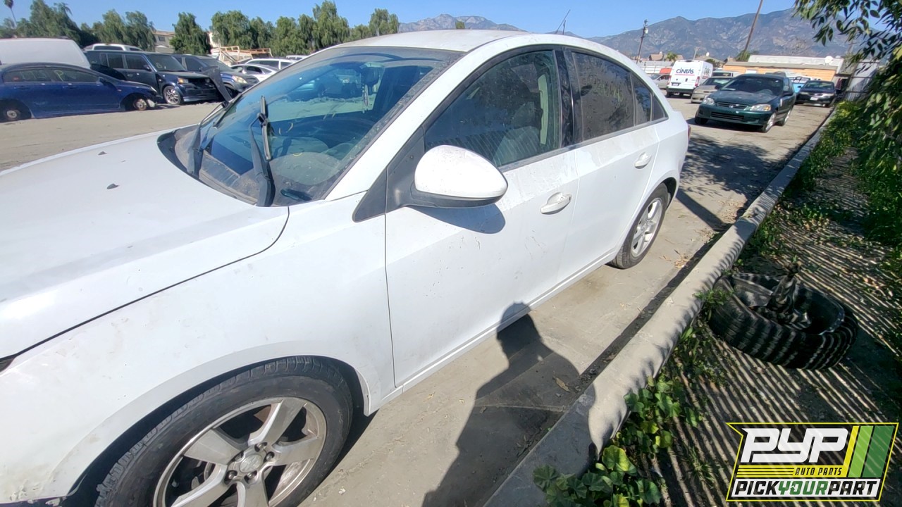 2013 CHEVROLET CRUZE partes disponibles