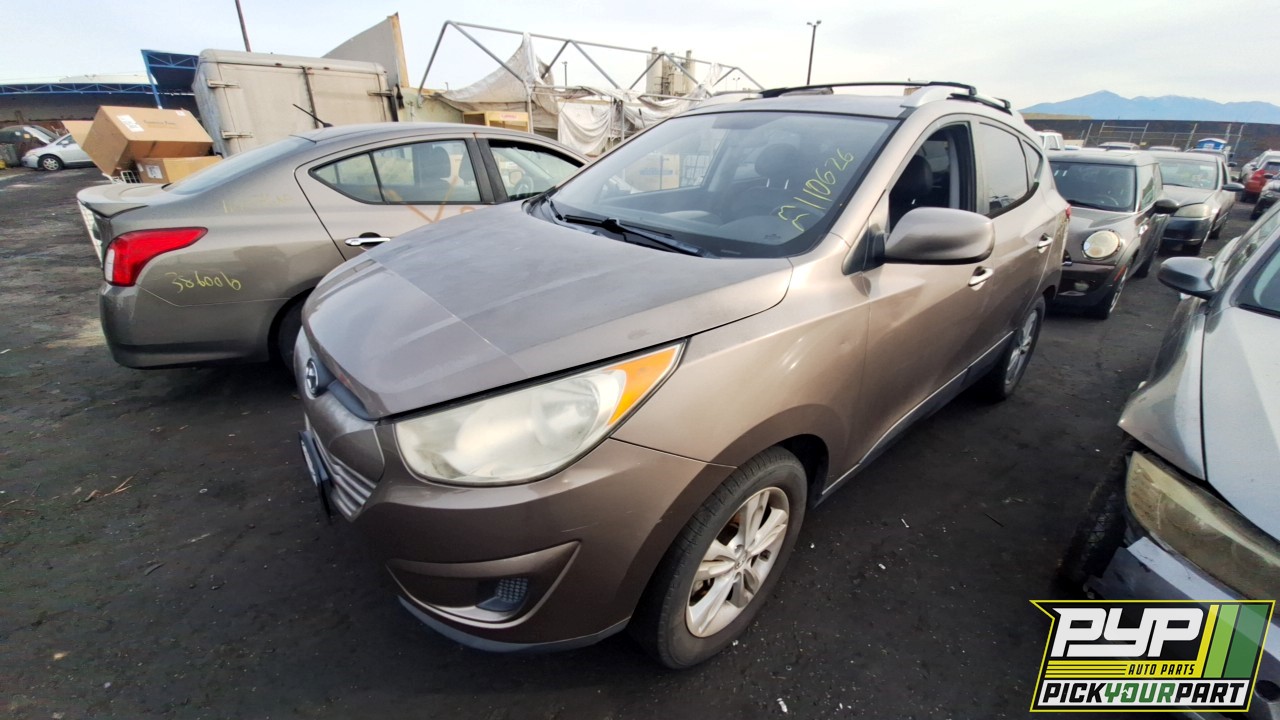 2011 HYUNDAI TUCSON available for parts