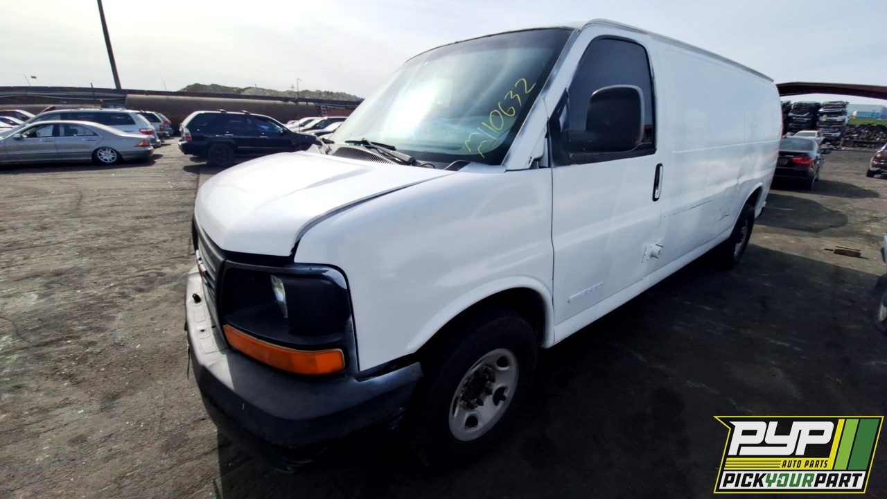2004 GMC SAVANA 3500 available for parts