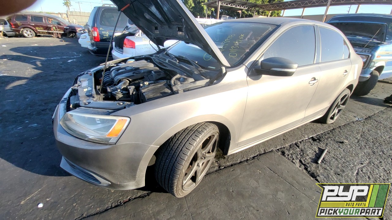 2011 VOLKSWAGEN JETTA partes disponibles