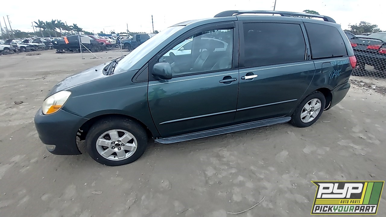 2004 TOYOTA SIENNA partes disponibles