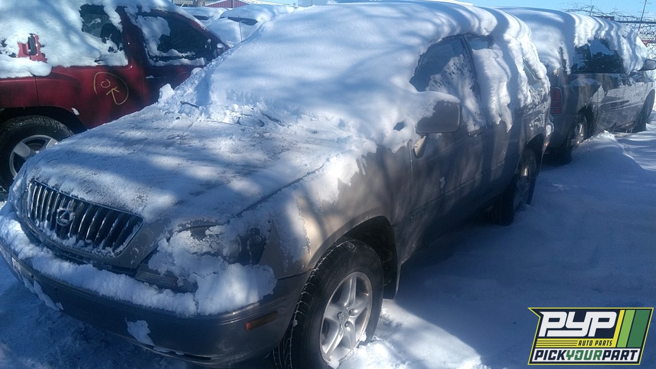 2000 LEXUS RX300 available for parts