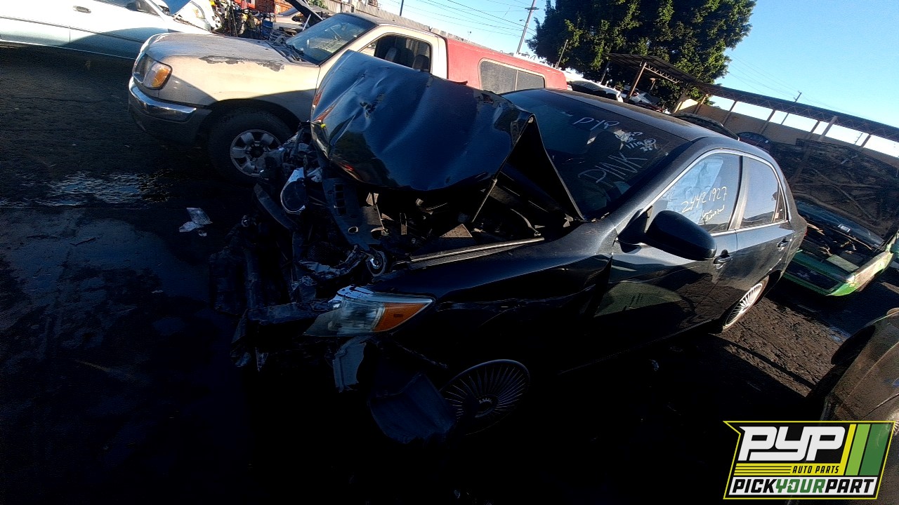 2012 TOYOTA CAMRY partes disponibles