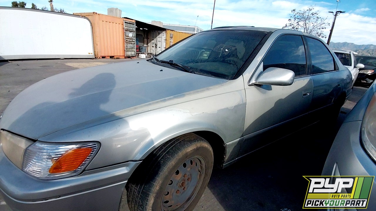2001 TOYOTA CAMRY partes disponibles