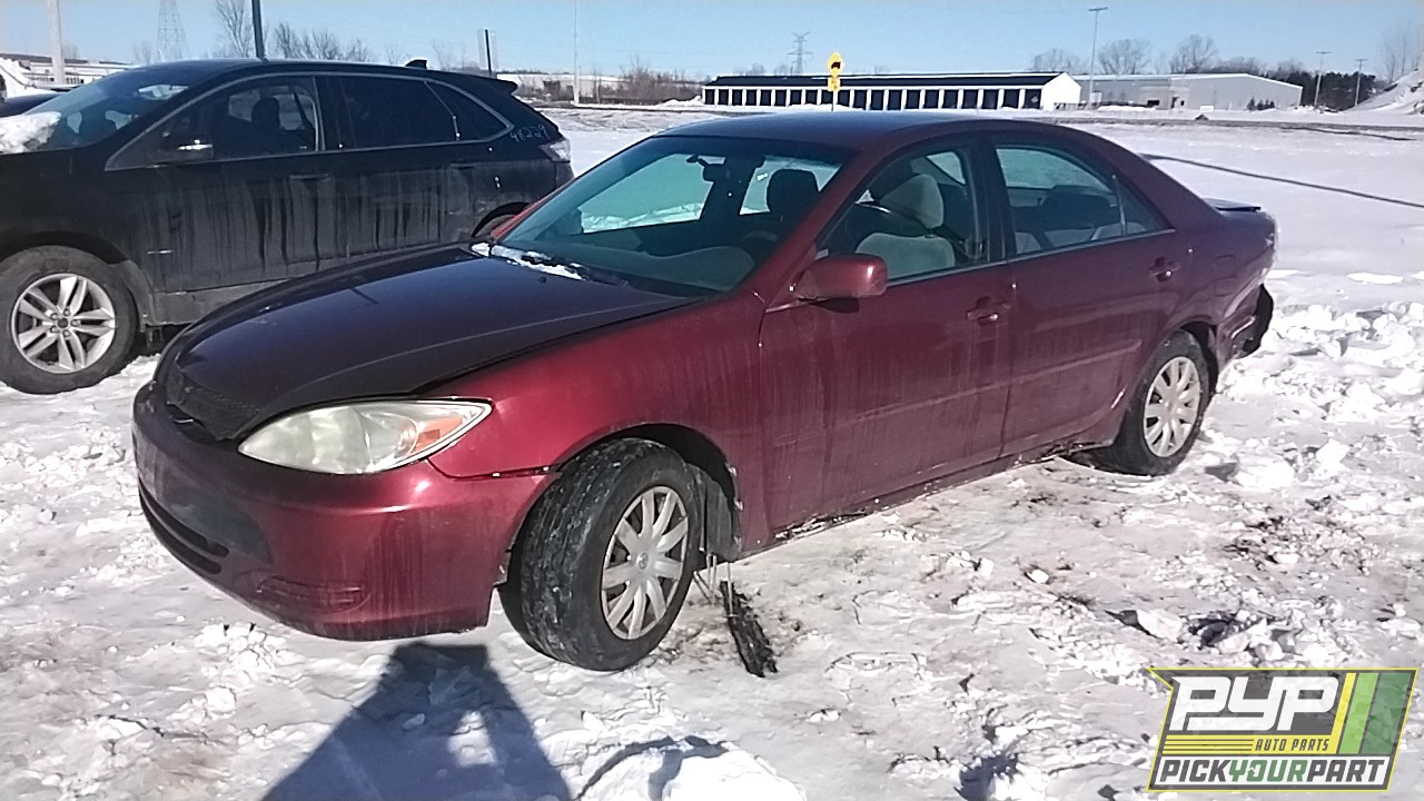 2004 TOYOTA CAMRY partes disponibles