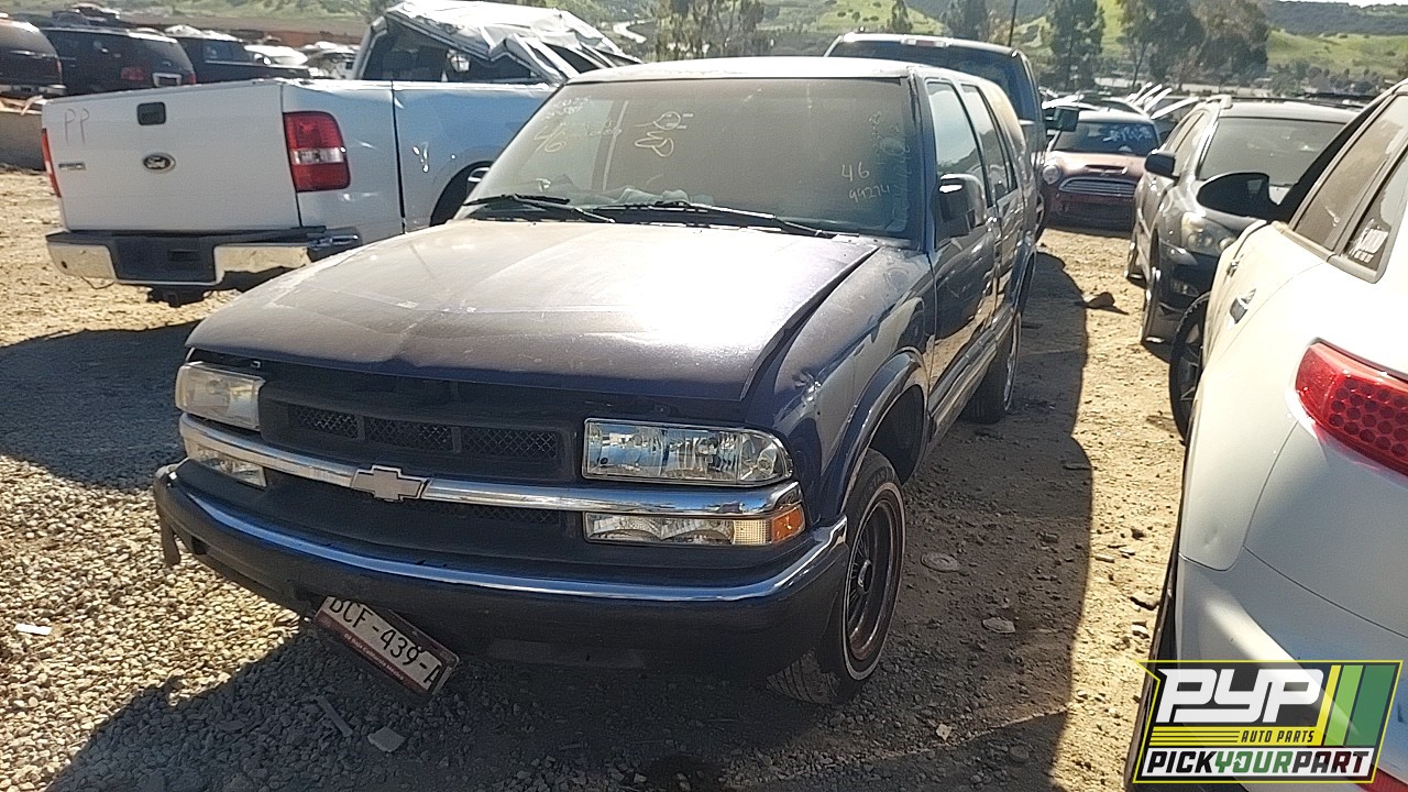 2001 CHEVROLET BLAZER partes disponibles