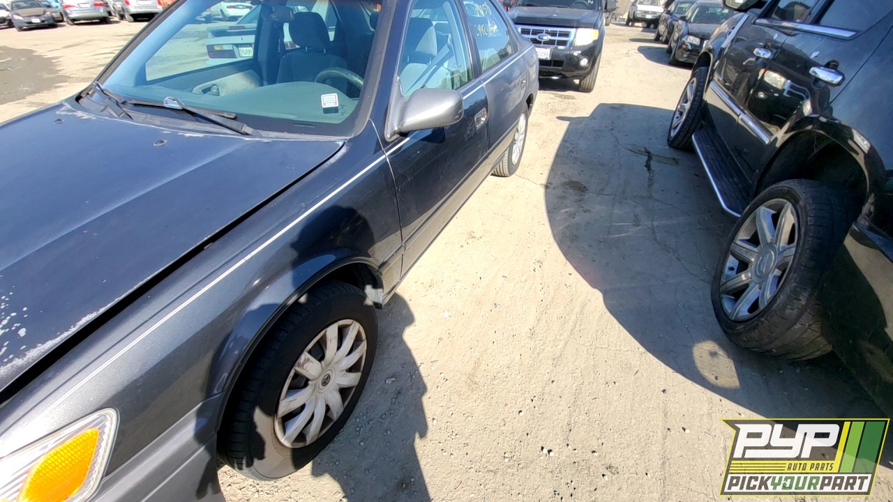2001 TOYOTA CAMRY available for parts