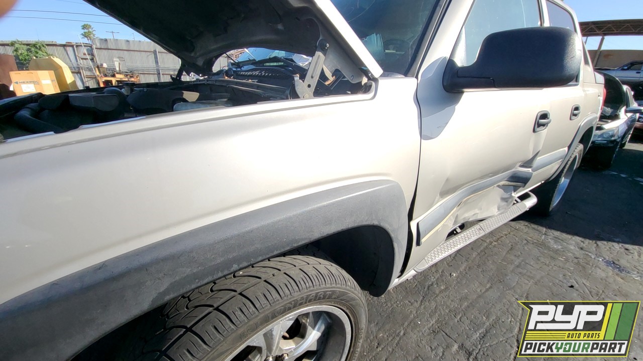 2004 CHEVROLET AVALANCHE 1500 partes disponibles