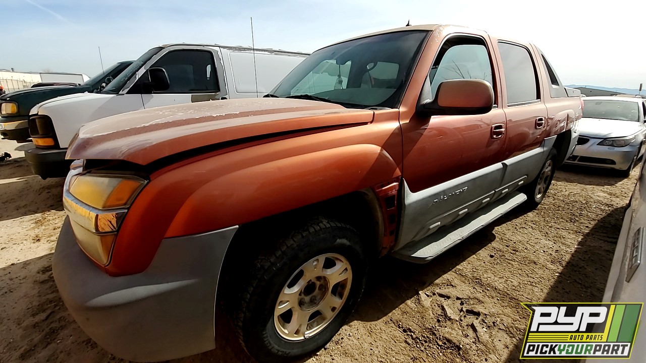 2002 CHEVROLET AVALANCHE 1500 available for parts