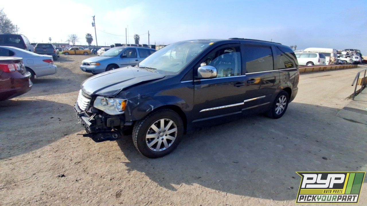 2012 CHRYSLER TOWN & COUNTRY partes disponibles