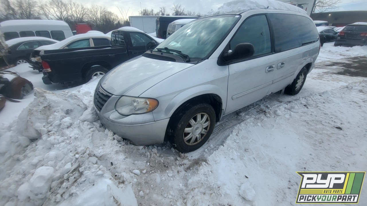 2006 CHRYSLER TOWN & COUNTRY available for parts