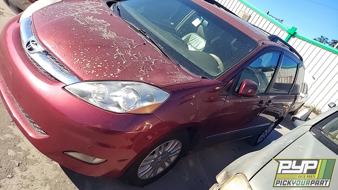 2009 TOYOTA SIENNA available for parts