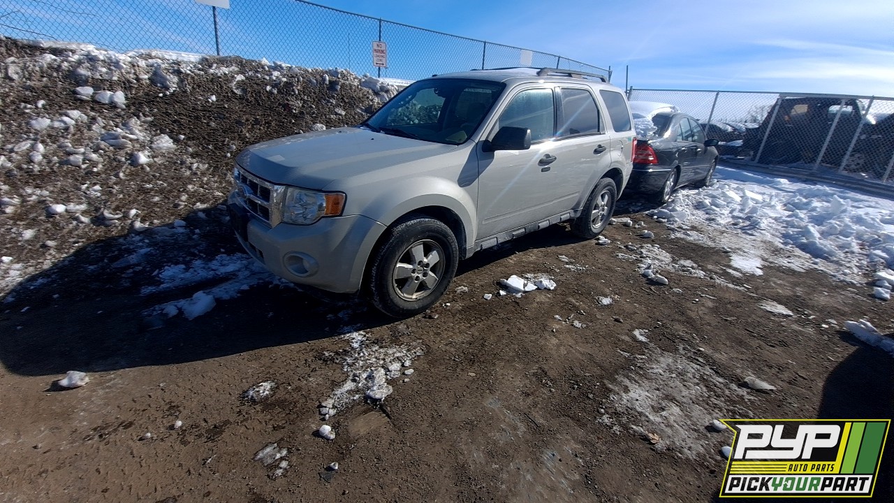 2009 FORD ESCAPE available for parts