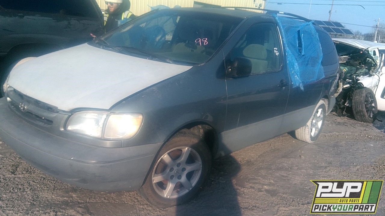2000 TOYOTA SIENNA available for parts