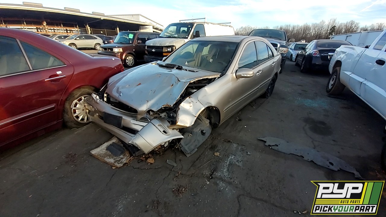 2001 MERCEDES-BENZ C320 partes disponibles