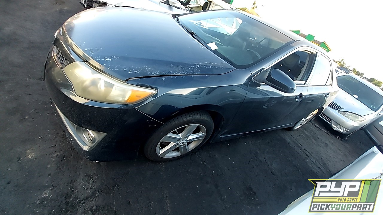 2012 TOYOTA CAMRY partes disponibles
