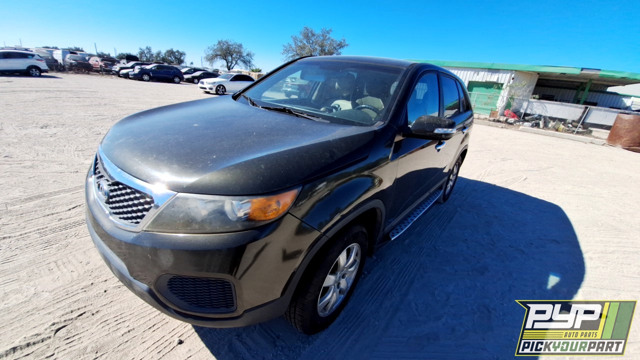 2012 KIA SORENTO available for parts
