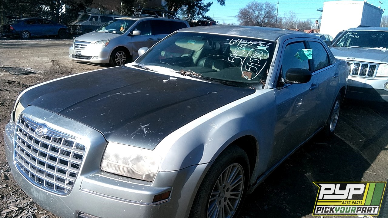 2005 CHRYSLER 300 partes disponibles